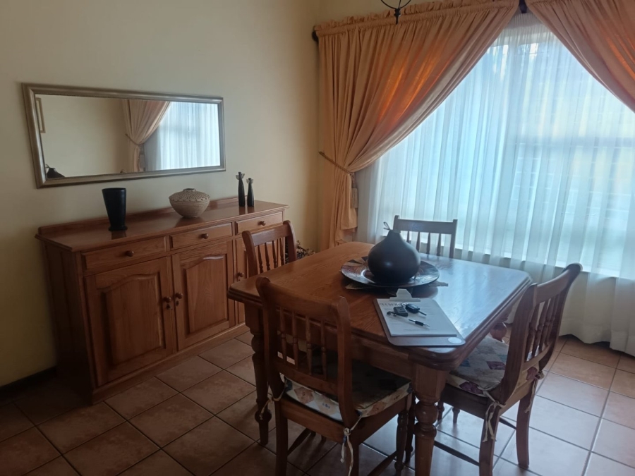 4 Bedroom Property for Sale in El Toro Park Northern Cape